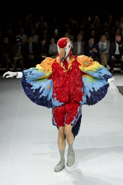 Look 40